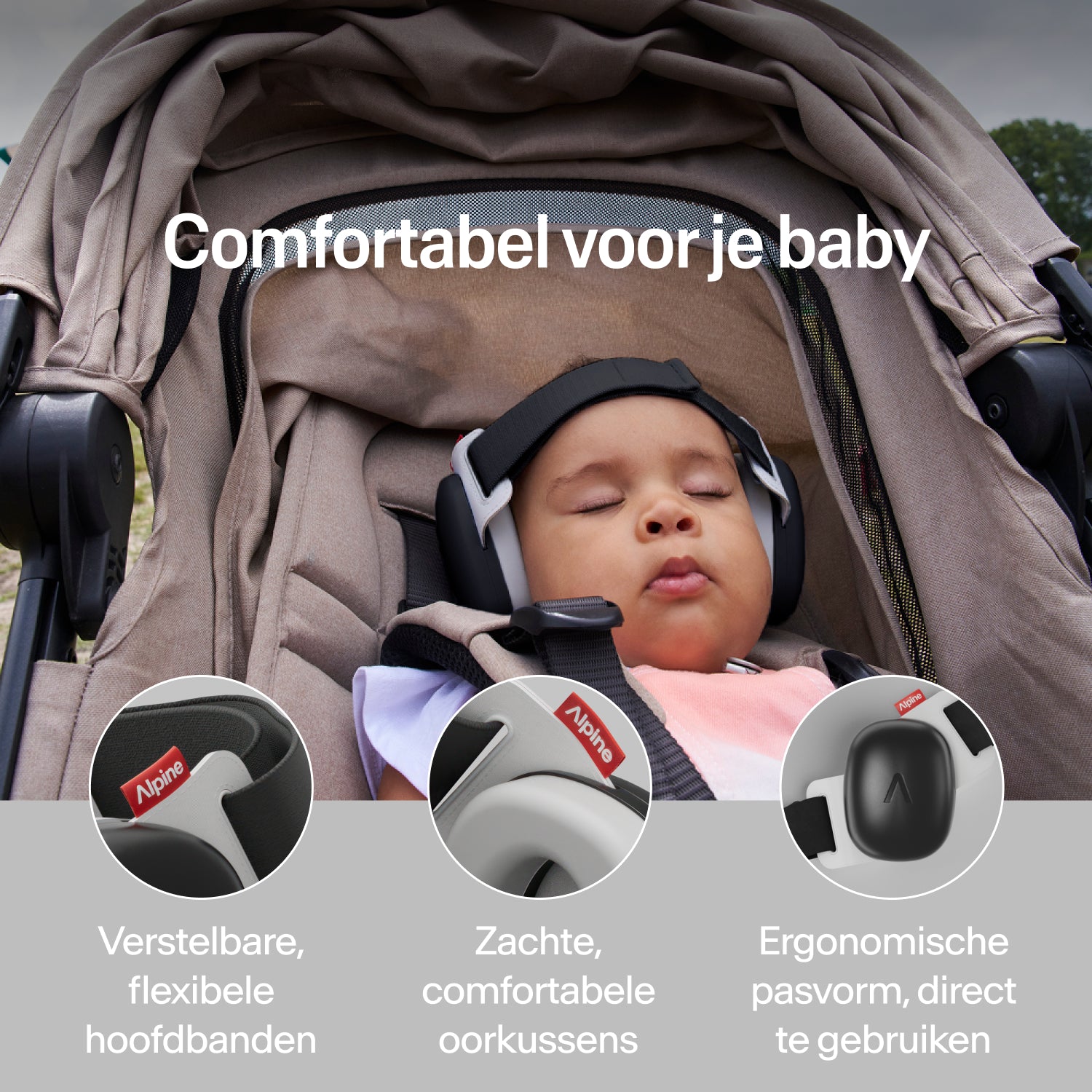 Slapende baby in kinderwagen met zwarte Alpine gehoorbescherming; verstelbare band, zachte oorkussens 